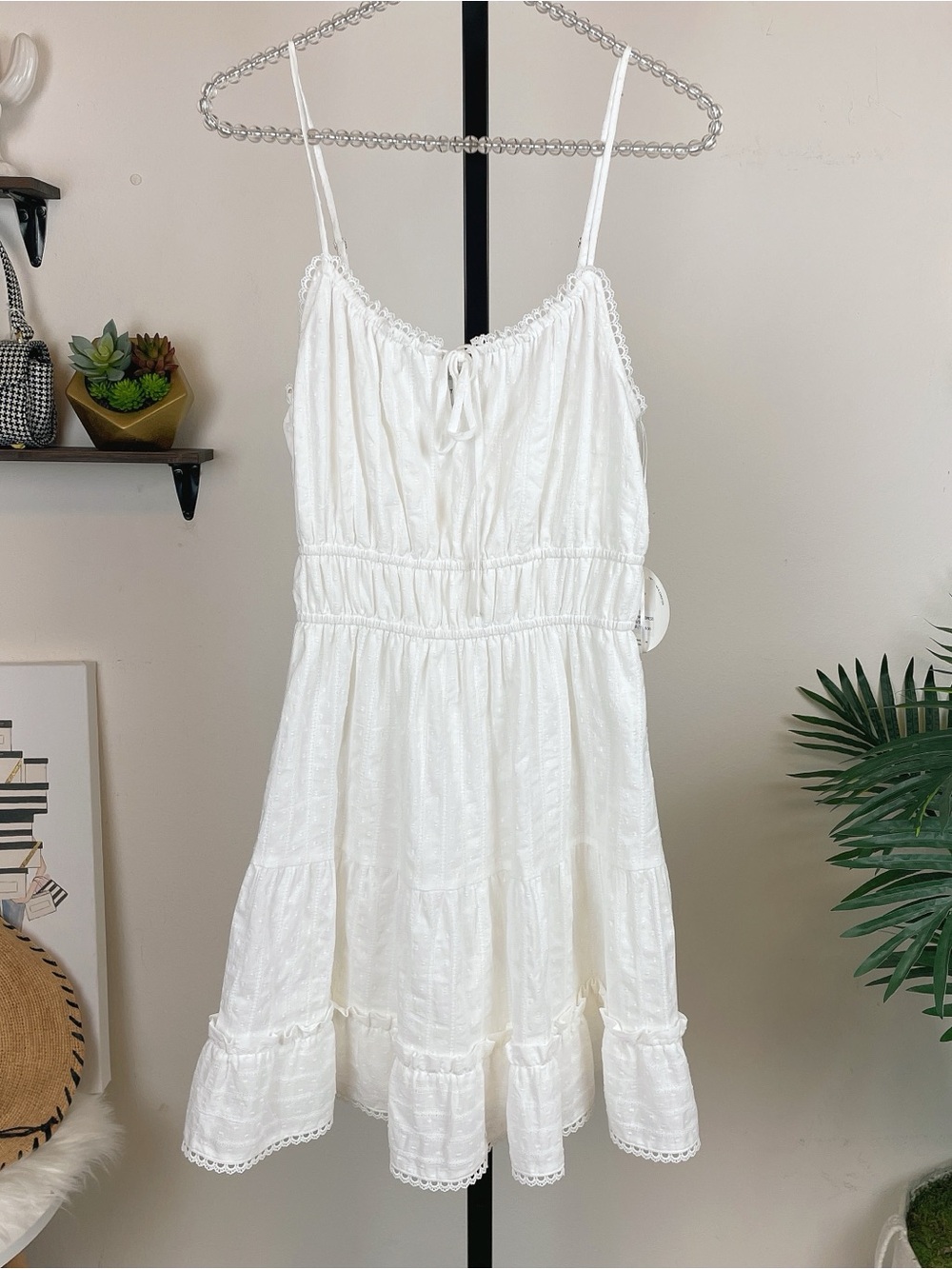 Lost + Wander Heavenly Kayla Tiered Hem Mini Dress White NWT - Picture 5 of 7